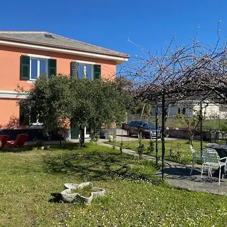 Casa Nel Sulle Colline Di Lavagna 빌라