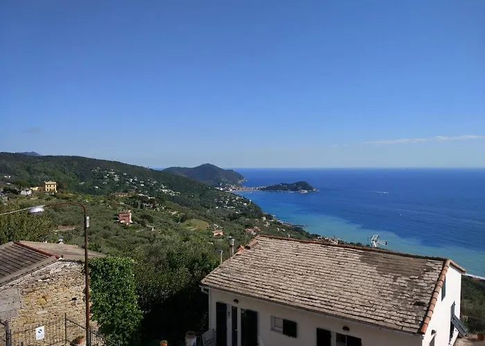 Casa Nel Sulle Colline Di Lavagna